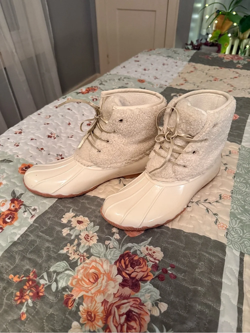 Women's Cream Sherpa Duck Boots